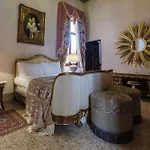 Palazzo Ca' Bernardo By Francesco Molon Guest house Venice