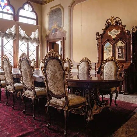Gasthuis Palazzo Ca' Bernardo By Francesco Molon Venetië