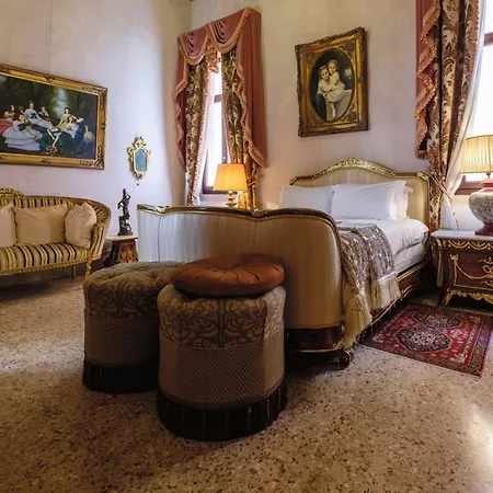 Palazzo Ca' Bernardo By Francesco Molon بيت ضيافة 4*