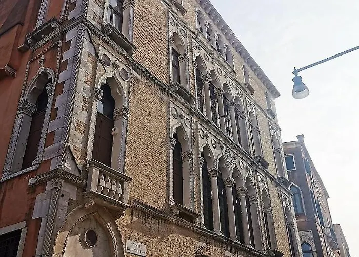 Palazzo Ca' Bernardo By Francesco Molon 招待所 4*