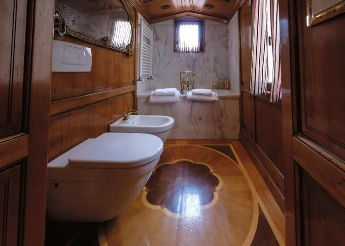 Palazzo Ca' Bernardo By Francesco Molon 4*