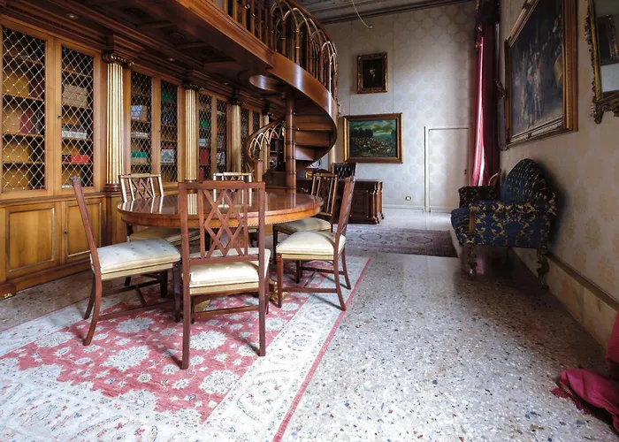 Palazzo Ca' Bernardo By Francesco Molon 4*