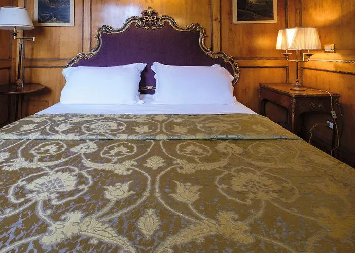 Palazzo Ca' Bernardo By Francesco Molon