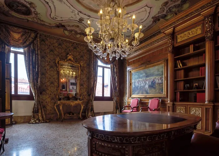 Palazzo Ca' Bernardo By Francesco Molon Affittacamere Venezia