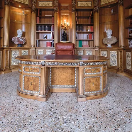 Palazzo Ca' Bernardo By Francesco Molon بيت ضيافة